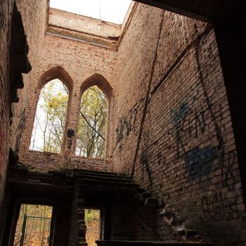 Vila v novogotickém stylu od Ignaze A. Gaubeho 2019