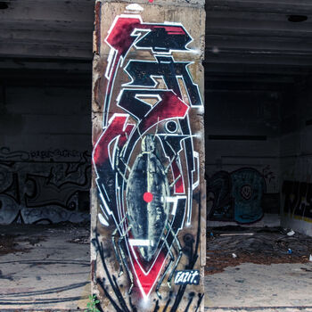 Velitelské stanoviště, bunkry a otevřené pozice s opravdu skvělými graffiti