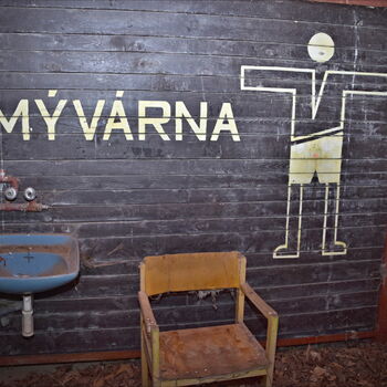 holičství křeslo obchod sídlo