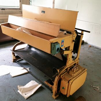 device machine crusher