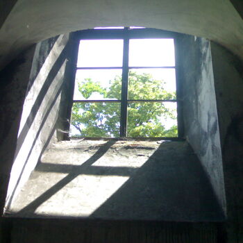 Opuštěný zámek s kaplí na Moravě Opuštěný zámek s kaplí na Moravě