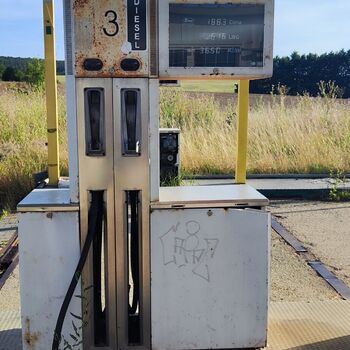 Verlassene Tankstelle