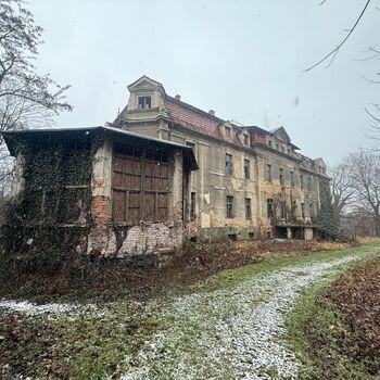 Zámek ve smrk paketu