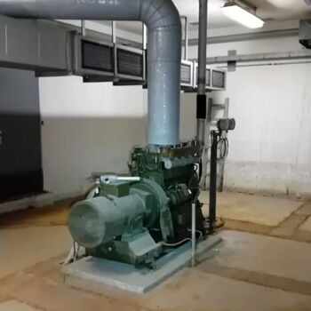 Opuštěný CO kryt pro 600 lidí s podzemními tunely