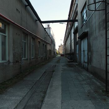 Abdeckung unter der Waggonfabrik