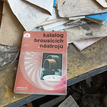 disketa magnetický disk paměťové zařízení zařízení disketa magnetický disk paměťové zařízení zařízení