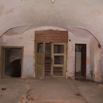 Zámek a'la slunce, seno, Italové