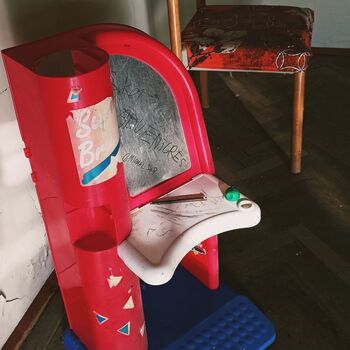 Opuštěná dětská léčebna 🧸🖤 Opuštěná dětská léčebna 🧸🖤