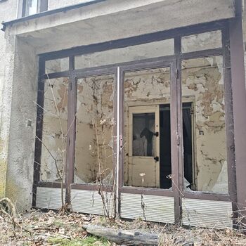 Kdo se tady léčil? Opuštěná psychiatrická léčebna...